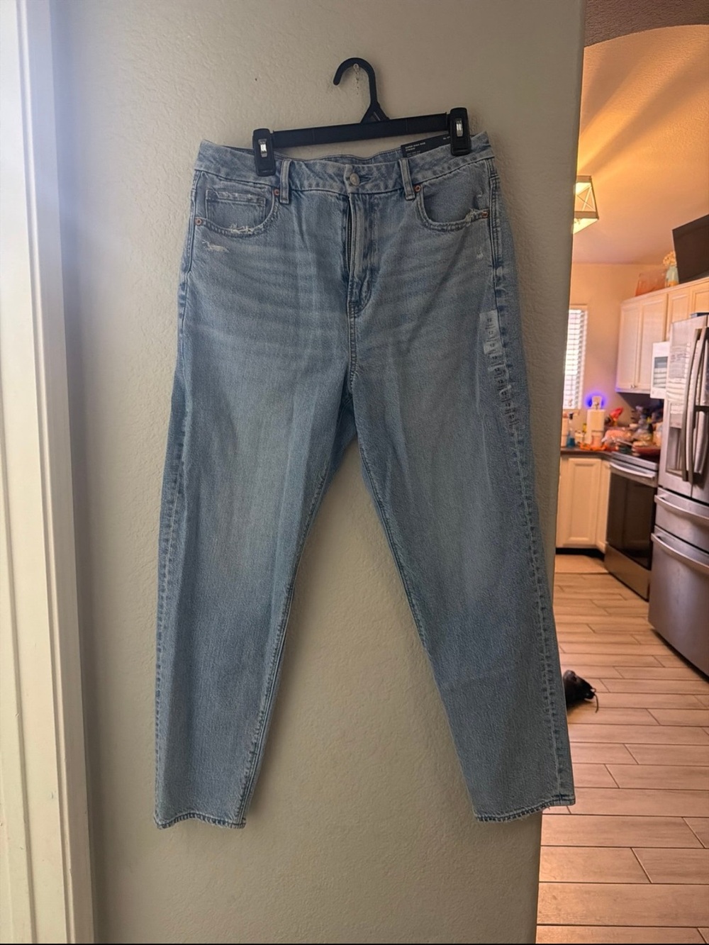 Light Blue Women's High-Rise mom Jeans